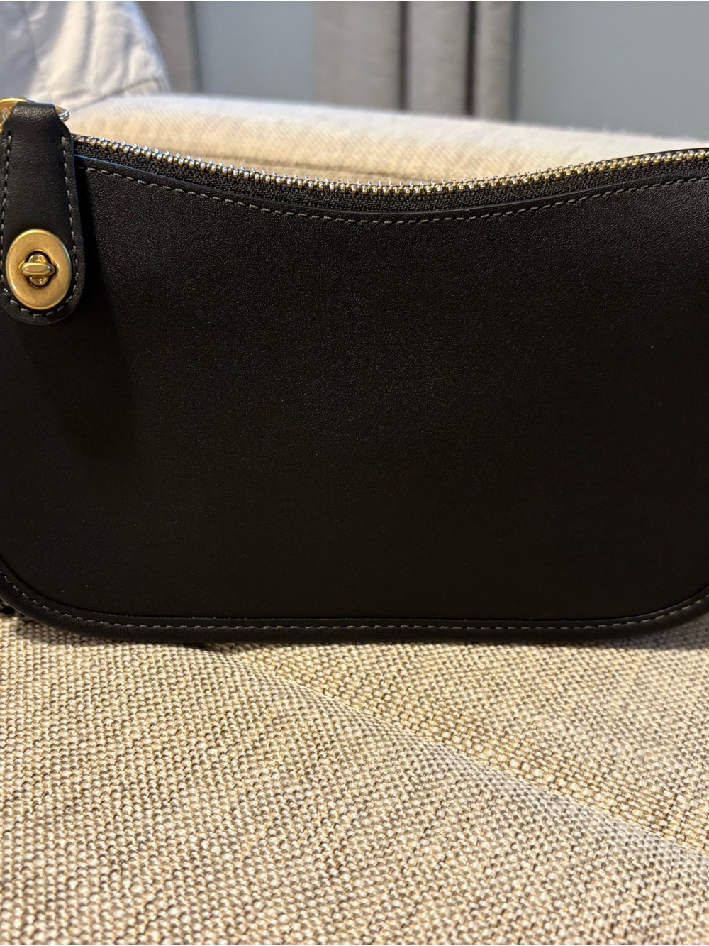 COACH RETAIL SWINGER 20 BRAND NEW DISCONTINUED
